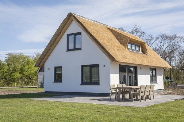 Buitenkant - Vakantiehuis in De Cocksdorp bij Strand in De Cocksdorp Texel (1)