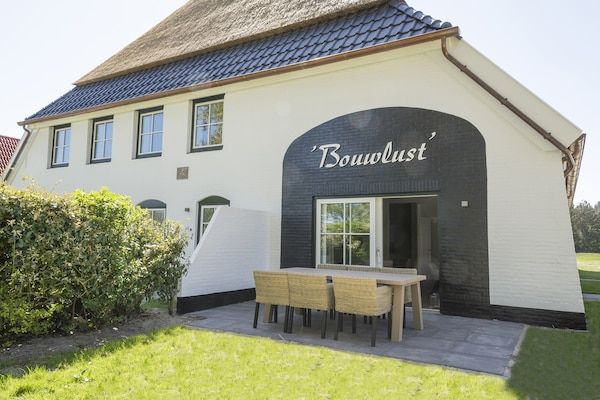 Buitenkant - Boerderij in De Cocksdorp bij het Strand in De Cocksdorp - Texel (1)