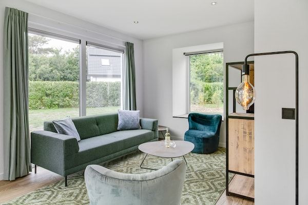 Woonkamer - Bungalow op Texel bij Nationaal Park Duinen in De Koog Texel (5)