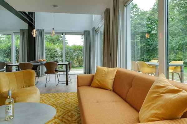Woonkamer - Bungalow op Texel bij duinenpark in De Koog Texel (4)