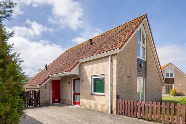 Buitenkant - Vakantiehuis in Zeebad bij het Strand in Breskens (1)
