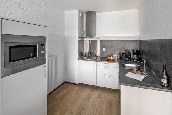 Keuken - Appartement in Aquadelta voor gezinnen in Bruinisse (5)