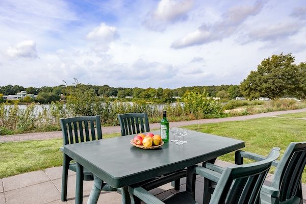 Terras - Natuurverblijf in Hunzedal in Borger (4)