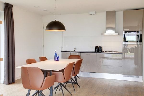 Keuken - Villa Oesterdam Deluxe | 6 personen in Tholen (4)
