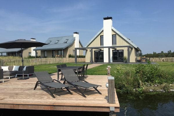 Buitenkant - Villa Oesterdam Wellness | 10 personen in Tholen (1)