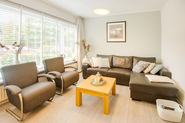Woonkamer - Vakantiehuis in Kilder bij Bergherbos in Kilder (2)