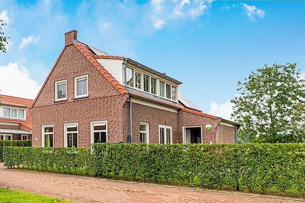 Buitenkant - Breskens Haven: Ontspannen, Ontdekken & Dineren in Breskens (1)