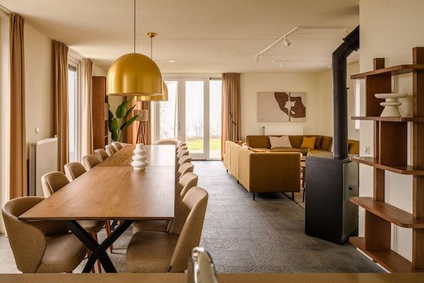 Eetkamer - Villa in Maastricht met ruime tuin in Maastricht (4)