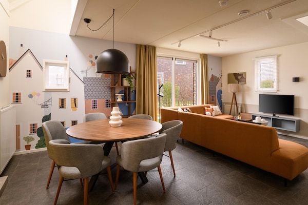 Woonkamer - Vakantiehuis in Maastricht met Tuin in Maastricht (4)