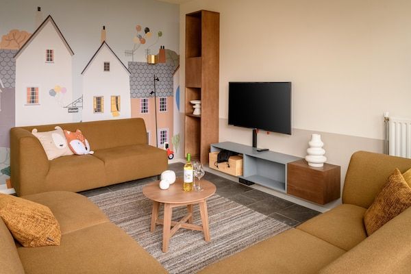 Woonkamer - Kinder Villa Maastricht met Sauna & Bubbelbad in Maastricht (1)