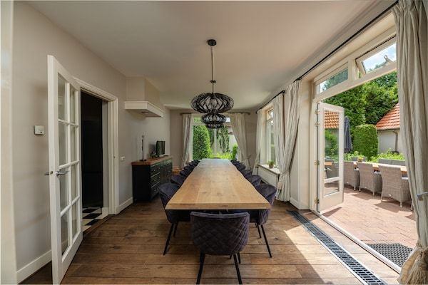 Eetkamer - Familievilla in Voorthuizen in Voorthuizen (3)
