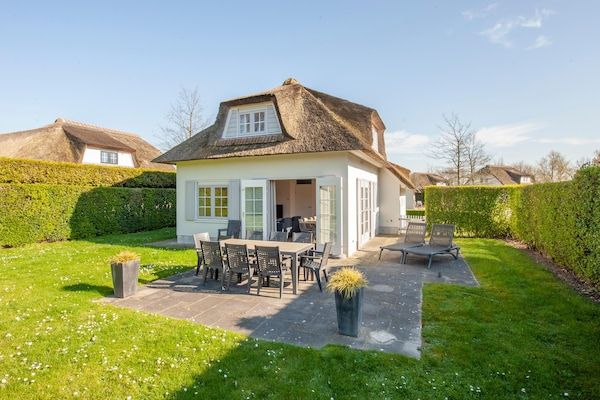 Buitenkant - Villa bij Noordzeestrand in Kamperland (1)