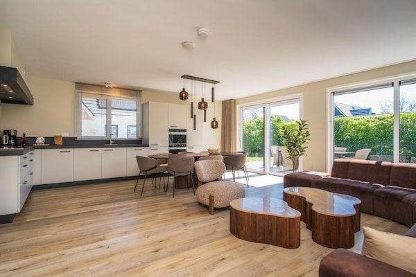 Woonkamer - Vakantiehuis in De Koog bij de Zee in De Koog Texel (5)