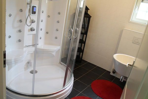 Badkamer - Landelijke schuurretraite in Notter (5)