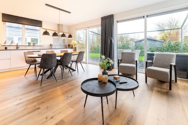 Woonkamer - Vakantiehuis op Texel bij de Zee in De Koog Texel (3)
