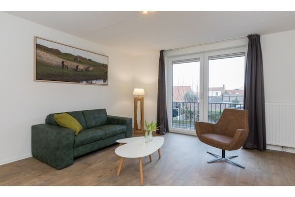 Woonkamer - Appartement in Zoutelande bij het Strand in Zoutelande (1)