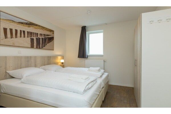 Slaapkamer - Appartement in Zoutelande bij het Strand in Zoutelande (5)
