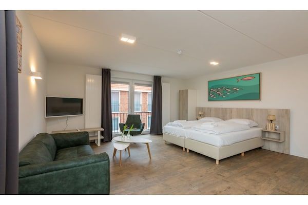 Woonkamer - Stijlvolle strandvakantie in Zoutelande (1)