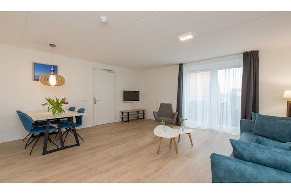 Woonkamer - Appartement in Zoutelande bij zonnig strand in Zoutelande (5)