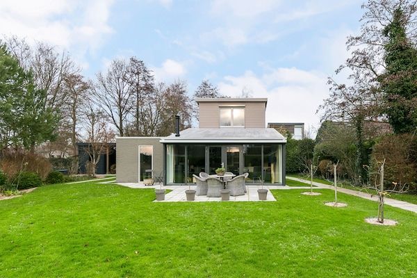 Buitenkant - Villa bij Veerse Meer met Tuinzicht in Kamperland (1)