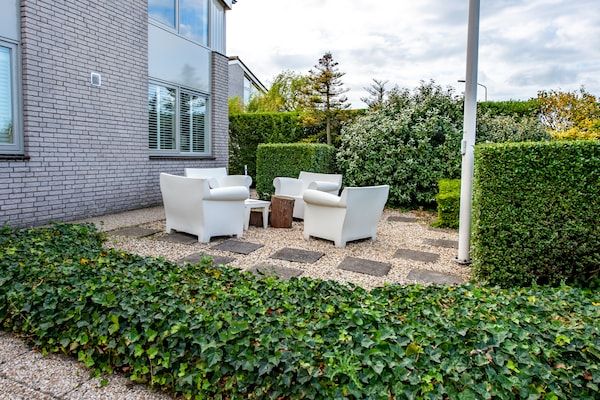 Terras - Bungalow bij Strand en Jachthaven Kamperland in Kamperland (4)