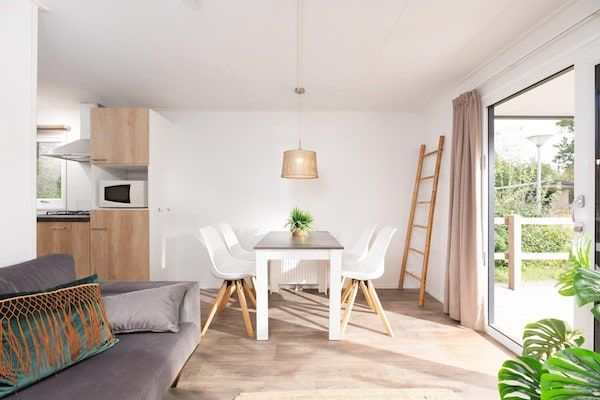 Eetkamer - Zuna Kindvriendelijk Vakantiehuis in Zuna (5)