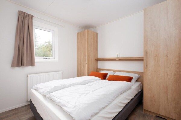 Slaapkamer - Zuna Kindvriendelijk Vakantiehuis in Zuna (3)