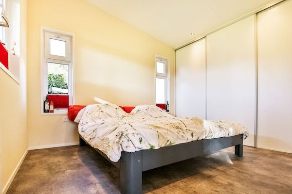Slaapkamer - Vakantiehuis Tripscompagnie bij natuur in Tripscompagnie (5)