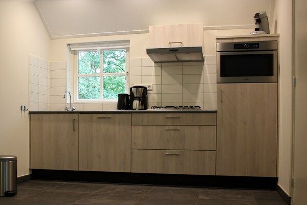 Keuken - bosbungalow in Herperduin in Herpen (4)