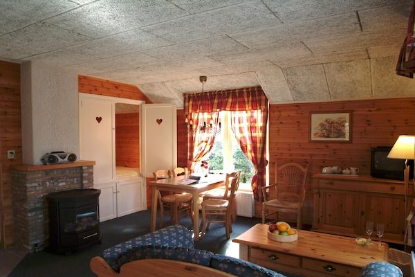 Woonkamer - Boerderij in Herperduin met Bubbelbad in Herpen (2)