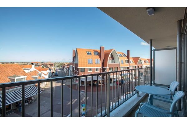 Uitzicht - Romantisch vakantiehuis aan de kust met balkon in Zoutelande (3)