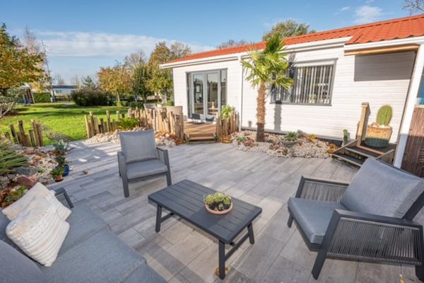 Terras - Chalet in Goedereede bij Noordzeestrand in Goedereede (5)