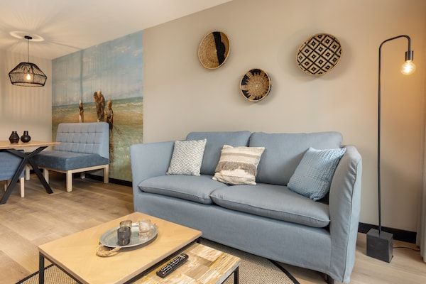 Woonkamer - Appartement in Egmond bij het Strand in Egmond aan zee (1)