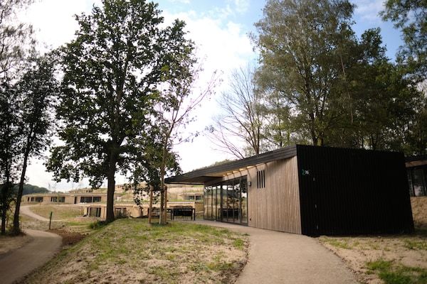 Buitenkant - Prachtige lodge in Gulpen met tuin in Gulpen (1)