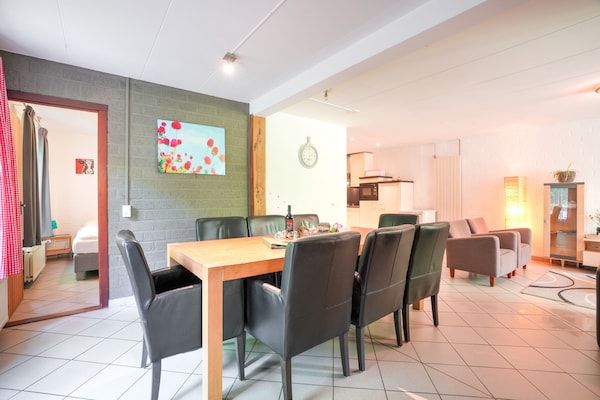 Eetkamer - Vakantiehuis in Ulestraten met Bos in Ulestraten (3)