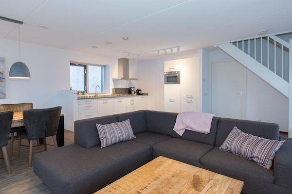 Woonkamer - Strandvakantie aan het meer in Langelille in Langelille (2)