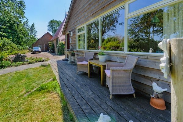 Terras - Boerderij bij De Leijen Rivier in Eastermar (5)