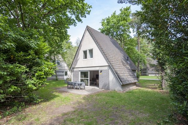 Buitenkant - Bosretraite nabij Breda in Oosterhout (1)