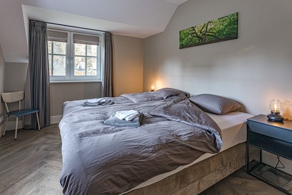 Slaapkamer - Boerderij Nijverdal bij Sallandse Heuvelrug in Nijverdal (4)