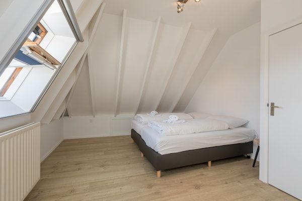Slaapkamer - Vakantiehuis in Zeeland kindvriendelijk in Serooskerke (4)