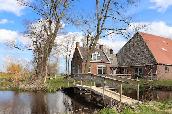 Buitenkant - B&B-boerderij Grutsk in Suwald met privéhaven in Suwald (1)