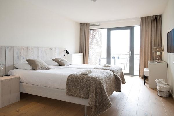 Slaapkamer - Appartement in Den Haag met Zeezicht in Den Haag (4)