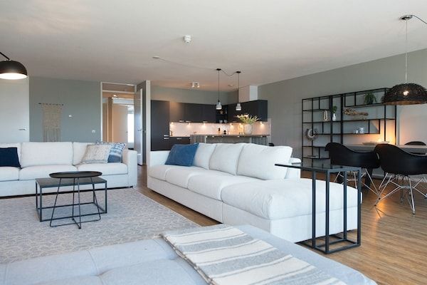 Woonkamer - Appartement in Den Haag voor 5 personen in Den Haag (1)