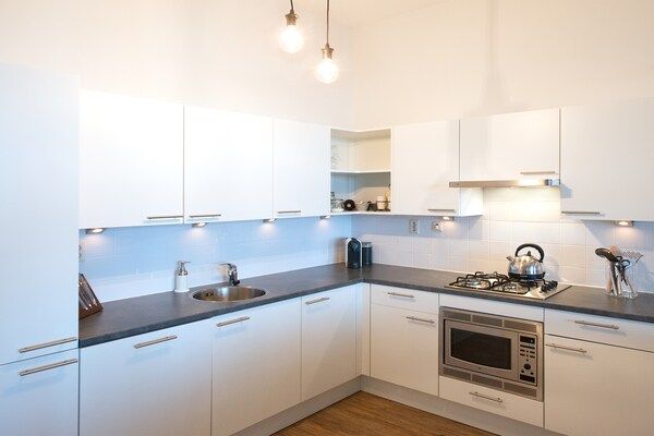 Keuken - Aantrekkelijk appartement in Den Haag met balkon in Den Haag (3)