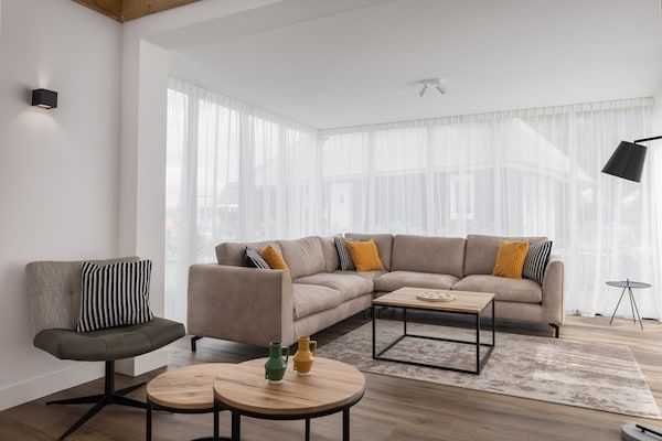 Woonkamer - Villa in Someren bij Somerense Heide in Someren (3)