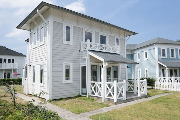 Buitenkant - Villa in Hellevoetsluis bij Noordzeestrand in Hellevoetsluis (1)