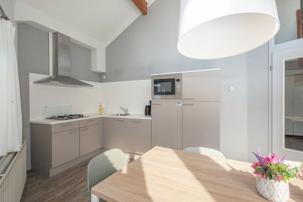 Keuken - Bungalow in Zeeland bij Zandstranden in Domburg (4)