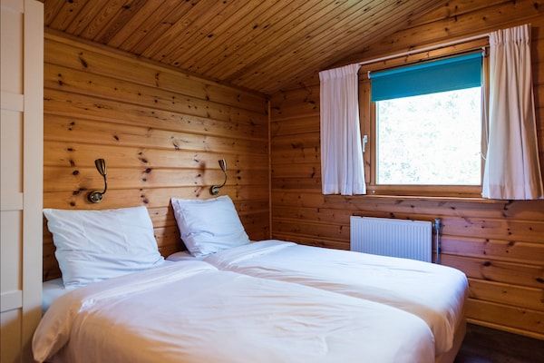 Slaapkamer - Prachtige bungalow in Hollum in Hollum (5)