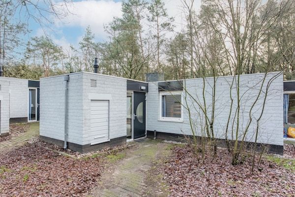 Buitenkant - Bungalow bij Veluwezand in Kootwijk (1)