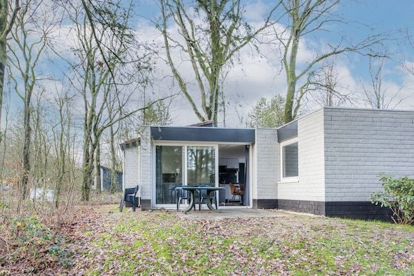Buitenkant - Veluwebos Bungalow in Kootwijk (2)